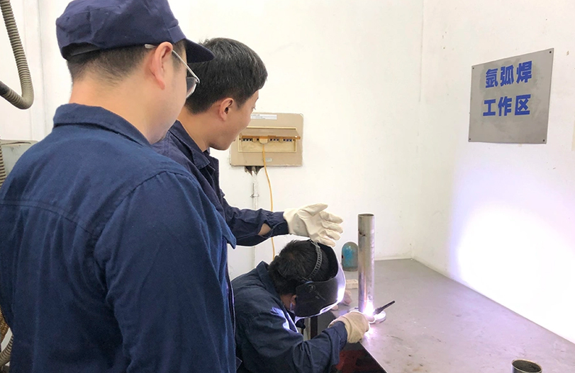 【师带徒活动】“师带徒促成长 凝聚企业正能量”系列报道之华纳娱乐六厂“师带徒”活动