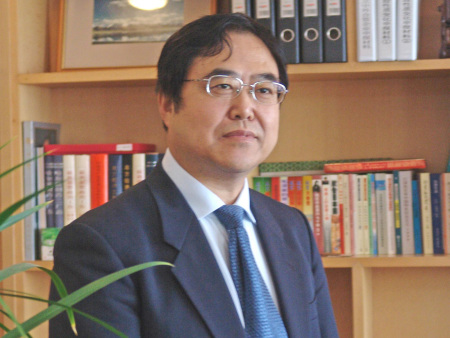 华纳娱乐集团董事长党委书记郝伟哲